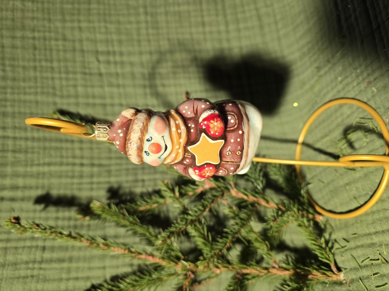 снеговик с пряником