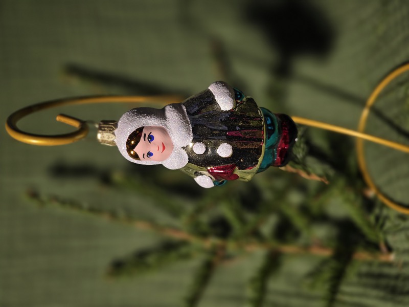 девочка с флажком